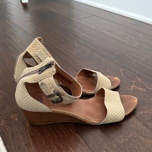 UGG Textured Tan Wedge Sandals